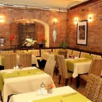 Cityhotel Am Domplatz Self-checkin 호텔 클라겐푸르트