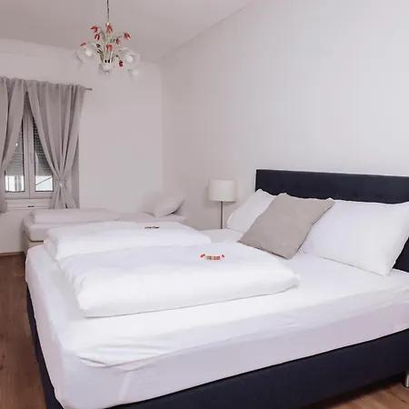 Hotel Cityhotel Am Domplatz Self-checkin Klagenfurt am Wörthersee