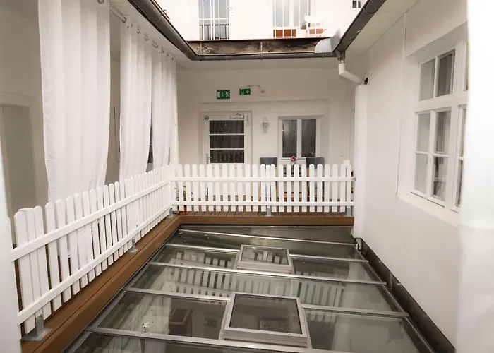 Cityhotel Am Domplatz Self-checkin 3* קלגנפורט